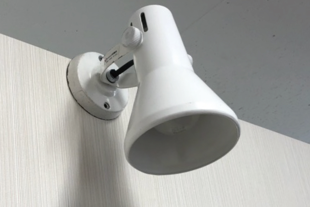 スポット LED(電球色)